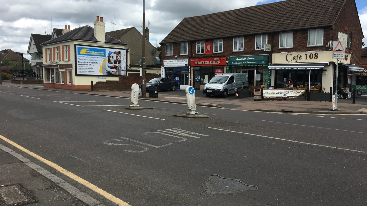 Ardleigh Green shops